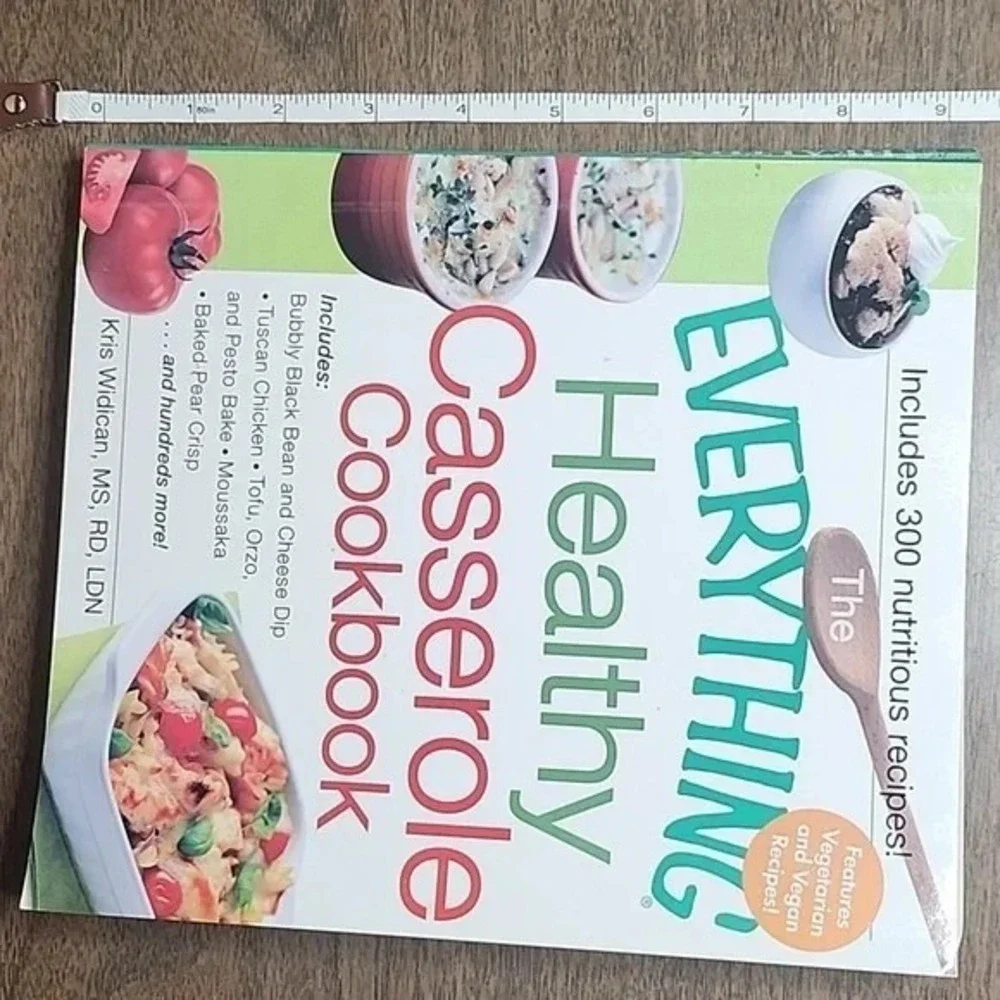 The Everything Healthy‎ Casserole Cookbook by Kristen Widican, Paperback